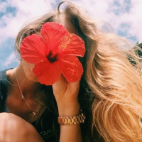 Анна Акиваева