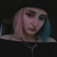 Лиза Дронова