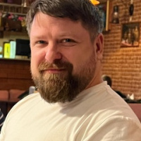 Андрей Макаров