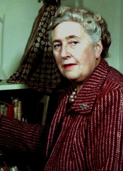 Лучшие книги Агаты Кристи, которые можно послушать на нашем сайте